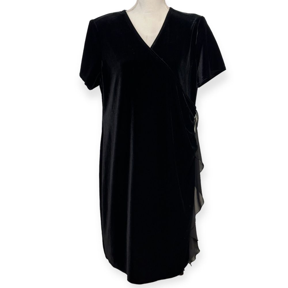 Vintage Jessica Howard Petite Black/Silver Velvet Dress